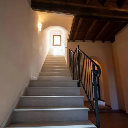 Appartement Vegri 11 *